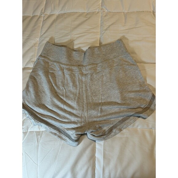 ATHLETA Breathe Shortie Short in Jersey Knit Medium - Picture 4 of 7
